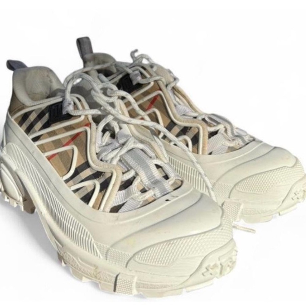 Burberry Arthur Vintage check White